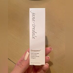 Disappear™ Full Coverage Concealer LIGHT Shade color